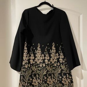 Zara women Elegant Black and Gold Floral Dress